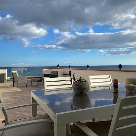 Beach Penthouse Marisol 2Floors, Central Letojanni Exterior photo